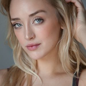 Meet your Posher, Debra